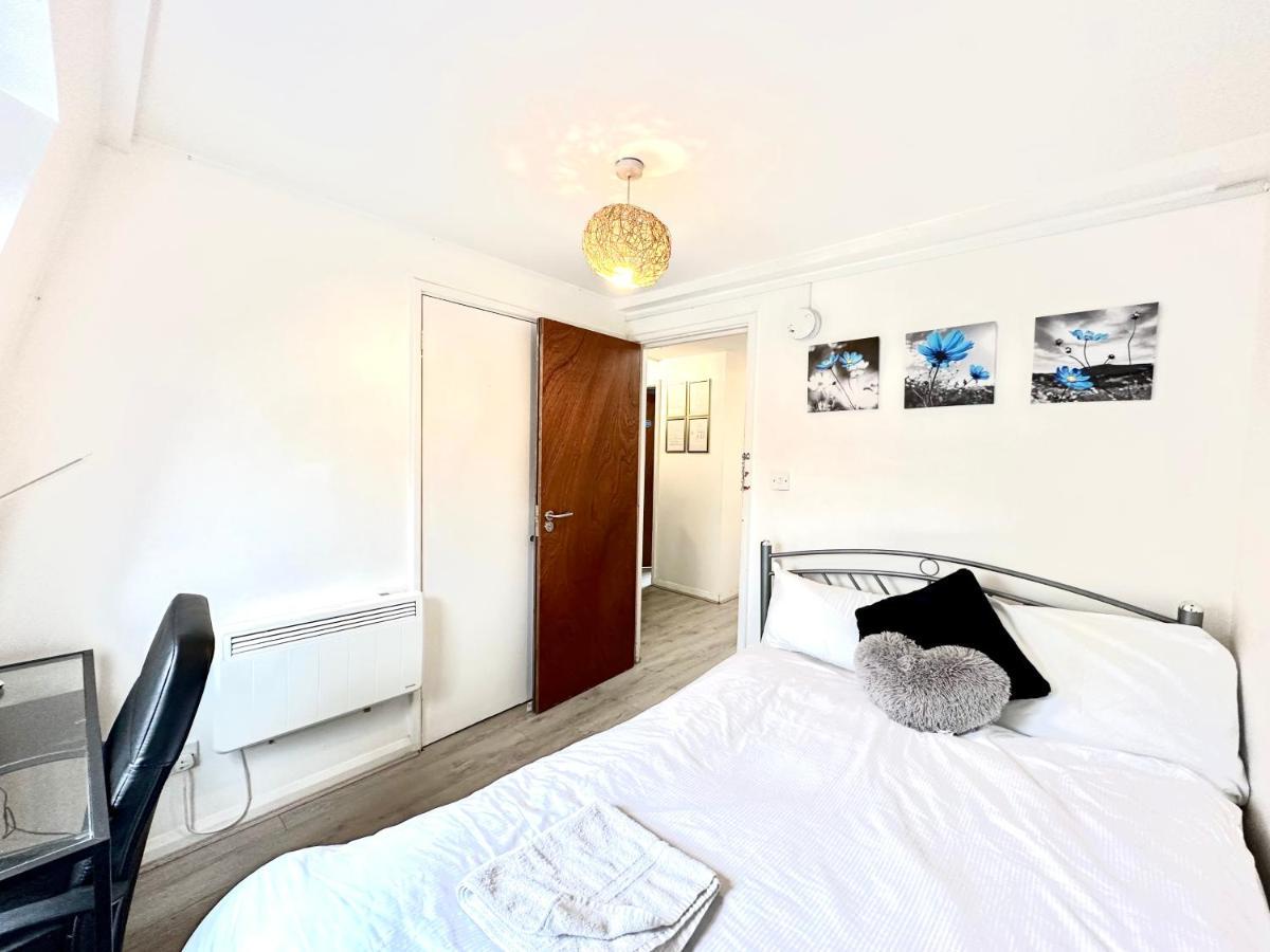 Kings Cross Guest House Лондон Екстер'єр фото