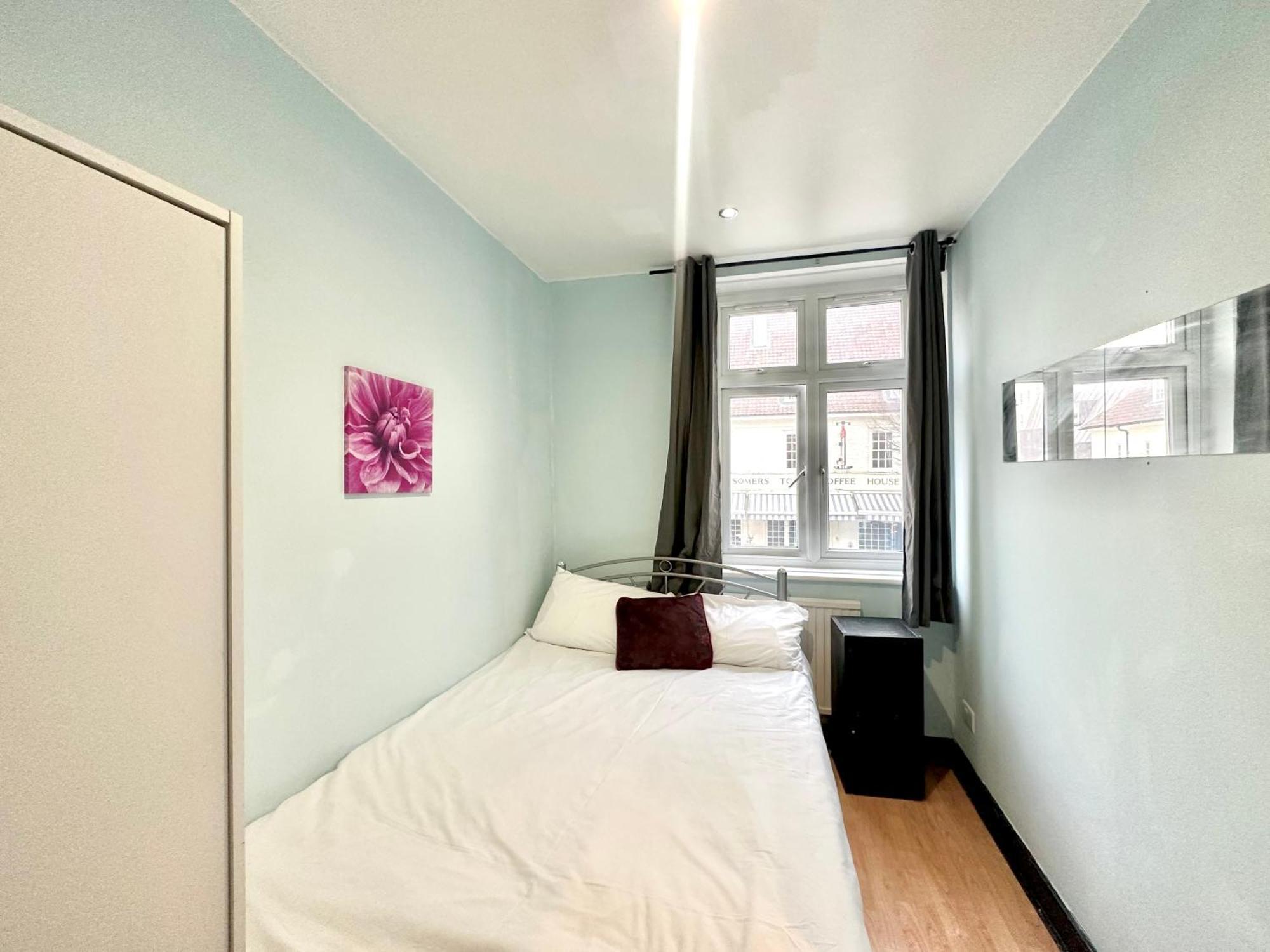 Kings Cross Guest House Лондон Екстер'єр фото