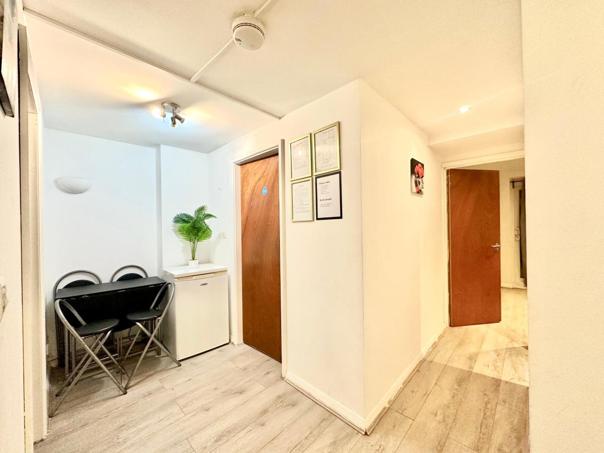 Kings Cross Guest House Лондон Екстер'єр фото