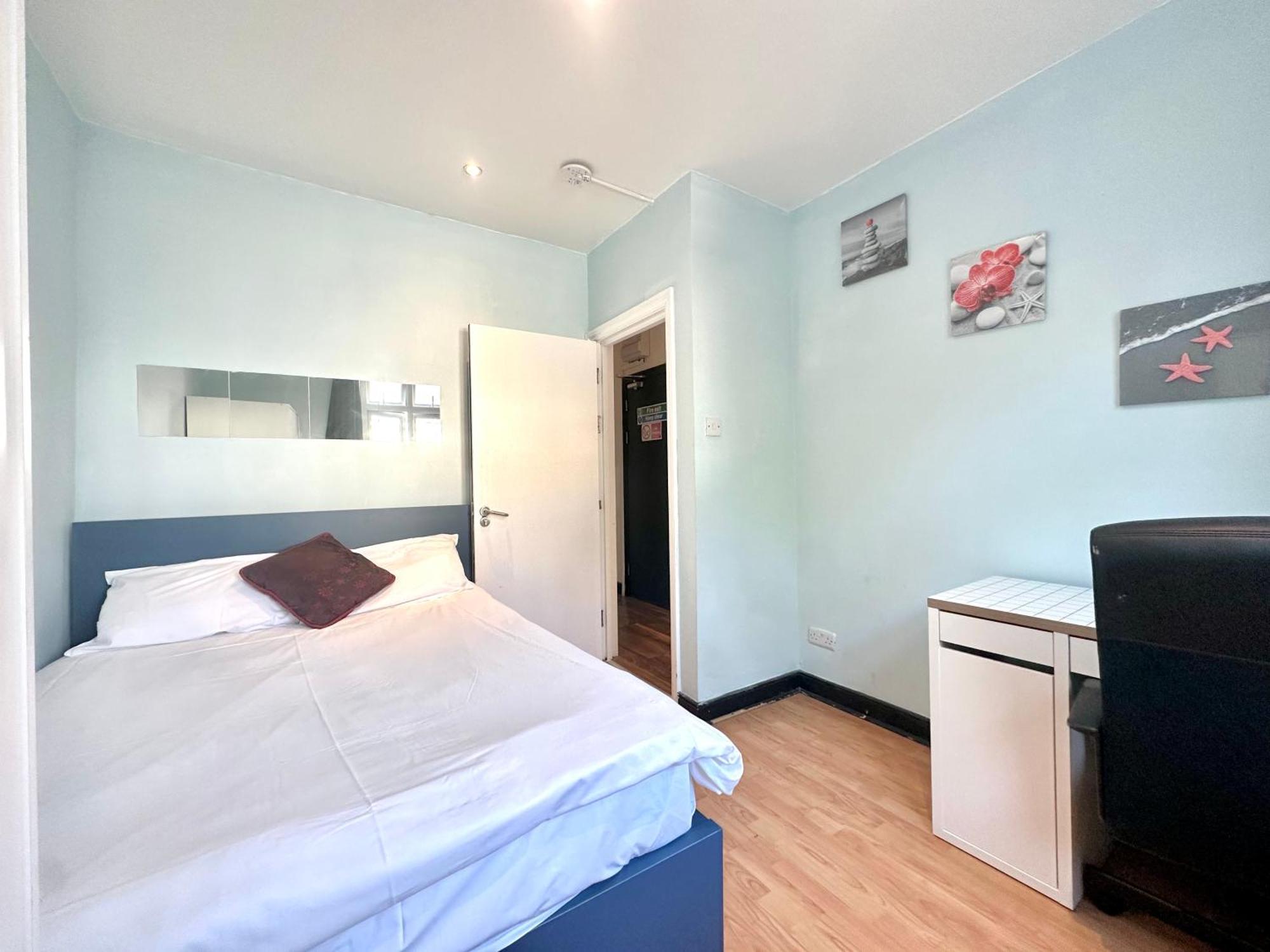 Kings Cross Guest House Лондон Екстер'єр фото